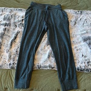 lululemon- jogger Ready to Rulu - size4